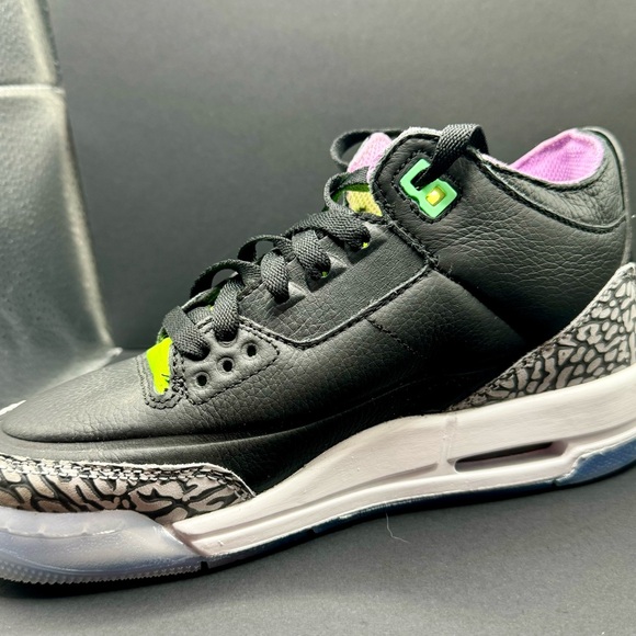 Jordan 3 Retro - Picture 3 of 4